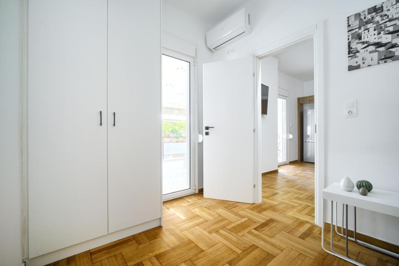 Majestic Flat With Huge Terrace In The City Center Atenas Exterior foto