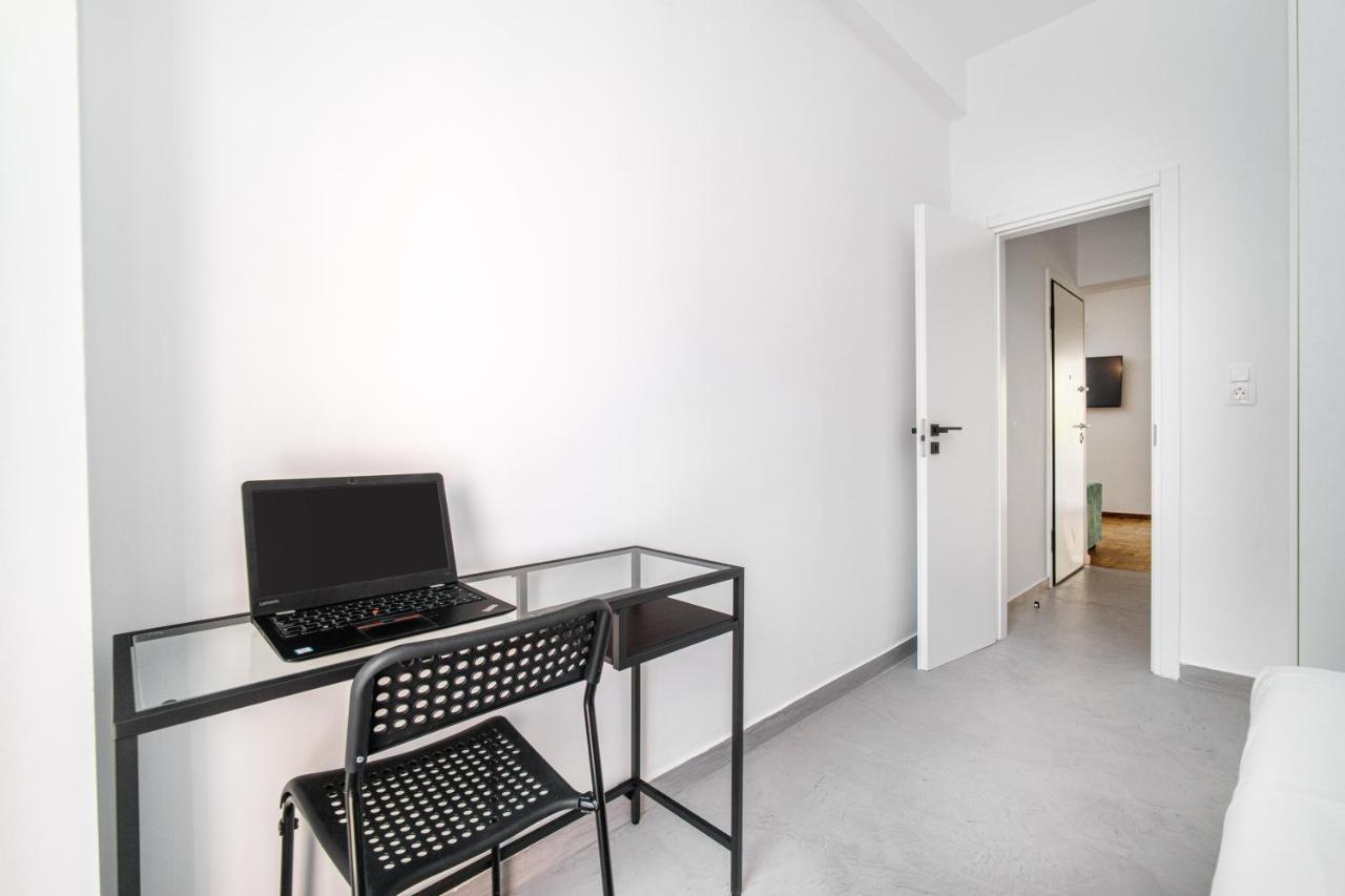 Majestic Flat With Huge Terrace In The City Center Atenas Exterior foto