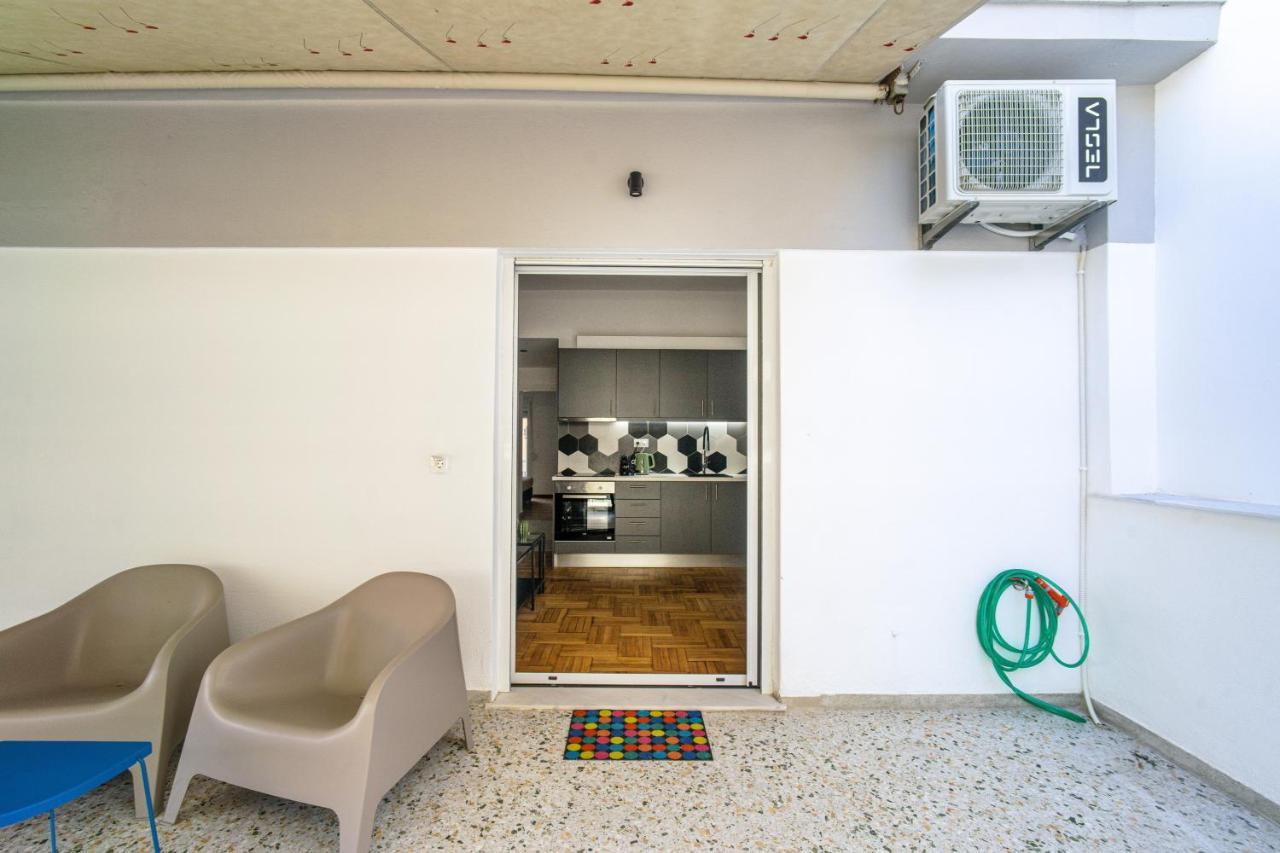 Majestic Flat With Huge Terrace In The City Center Atenas Exterior foto